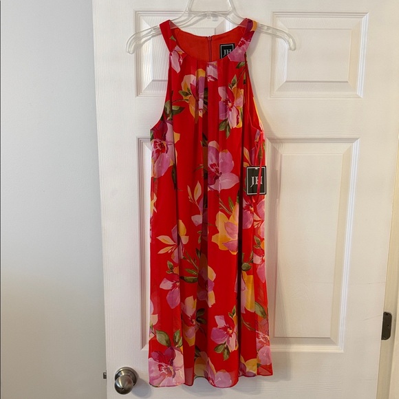 JH Collectibles Dresses & Skirts - JH Floral Multicolor Summer Dress size 8 length 37” bust 32” brand new